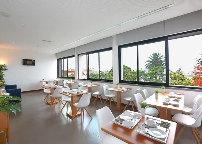 & Go By Lince Ponta Delgada